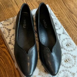 Vaneli Ganet Women’s Leather Slip On Pointed Toe Black Flat 7.5 N